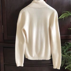 Brunello Cucinelli Sweaters - Cream cashmere cardigan -Brunello Cucinelli Brunello Cucinelli Sweaters - Cream cashmere cardigan -Brunello Cucinelli